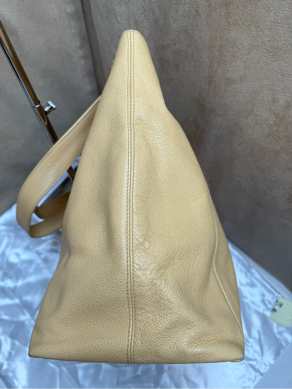 Chanel Caviar Leather CC Tote Bag Gold Hardware Vintage Shoulder Shopper - Picture 4 of 16
